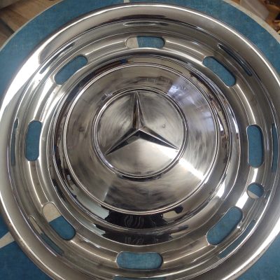Mercedes W110 230S, Universal , Fintail Hubcap  12 Hole Optional 15 In. Version Used