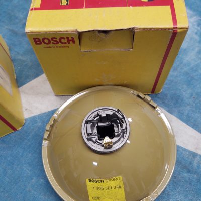 Mercedes W123 Bosch 1305301046 Clear Fog Light Bulb 0008264099 NOS NLA