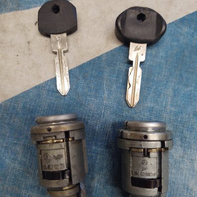 Mercedes W124,  W126 Huf Ignition Lock + Key 1264620379 or 1264620279 Used