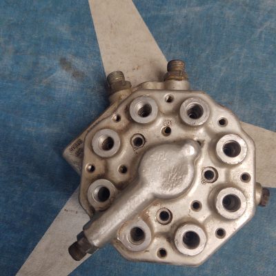 Mercedes W126, R107 560SL Bosch Fuel Distributor 0438101018 Used