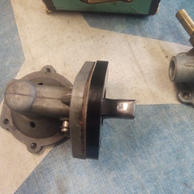 Mercedes W108 Pierburg Effbe Mechanical Fuel Pump Bakelite Flange NOS